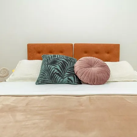 Hedera Estate, Hedera 5 アパート *